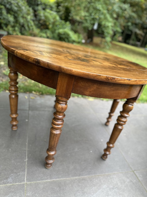 English walnut drop-leaf table - ca. 1900 kg.
