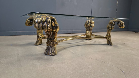 Image 1 of Table basse tulipe en laiton vintage, années 1970