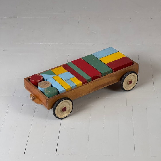Image 1 of Mid Century Kinderen Speelgoed Kleurrijke Bouwstenen in Houten Kar