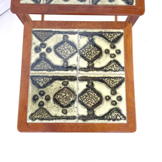 Vintage Mimiset Brutalist Hout/Tegel Jaren 70 Deens Design – Bijzettafels, Stone, Wood (photo 5 of 7)