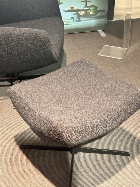 Image 1 of Sillón y otomana Jori modelo TIME OUT