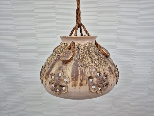 Salling Keramik Dänemark. Brutalistische Hängelampe aus Steingut.