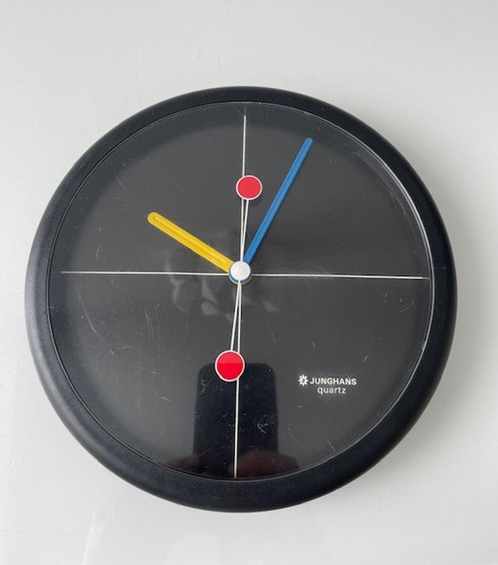 Image 1 of Horloge murale vintage Junghans - Design postmoderne des années 1980