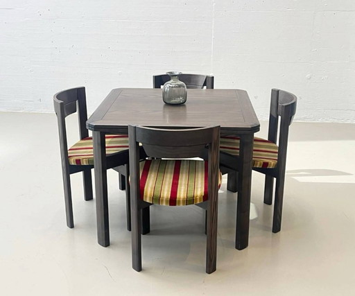 Set bestaande uit een tafel en 4 stoelen van Girsberger, jaren 1973