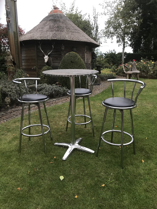 Stehtisch mit 2 Hockern von 1970-1975