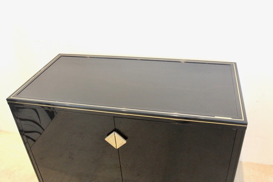 Pierre Vandel Paris Meuble français laqué noir avec étagères de présentation, Vaisseliers, Or, Verre, Doré (photo 6 sur 10)