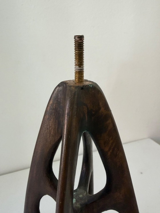 Image 1 of Portacandele brutalista in bronzo – Design scultoreo traforato, anni '50/'60