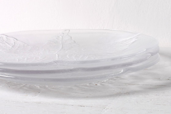 Image 1 of Set van 3 vintage Kosta Boda glazen dinerborden / Scandinavisch bladmotief / 1975