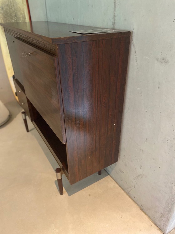 Image 1 of Credenza/mobile bar di metà secolo con meandro greco – ca. 1960
