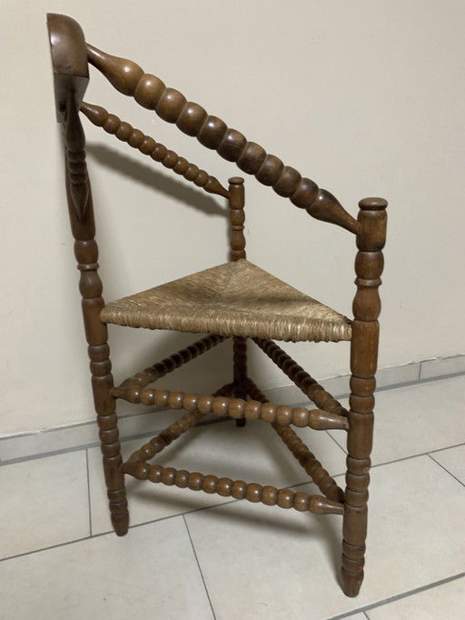 Dutch bobbin corner chair
