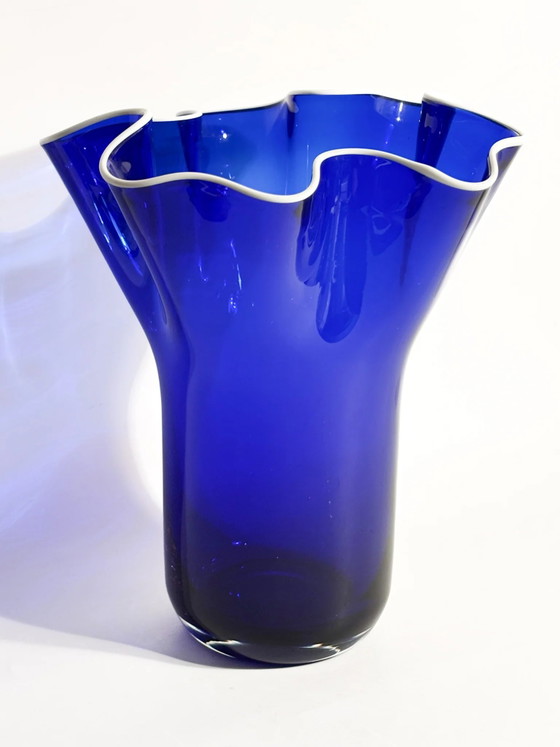 1980s Blue and White Murano Glass Handkerchief Vase (photo 5 of 16)