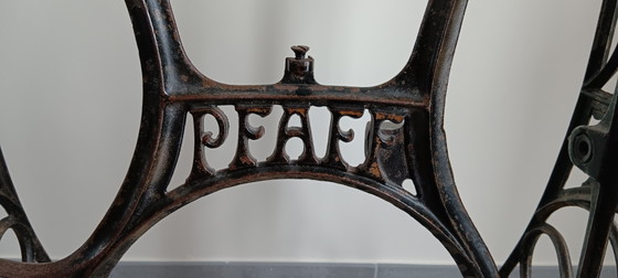 Image 1 of Einzigartiger Tisch