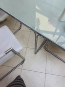 2 IKEA tafels - Moment Niels Gammelgaard