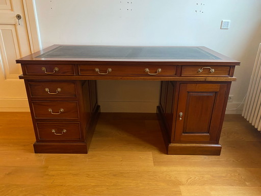 Klassiek bureau mr Higgins