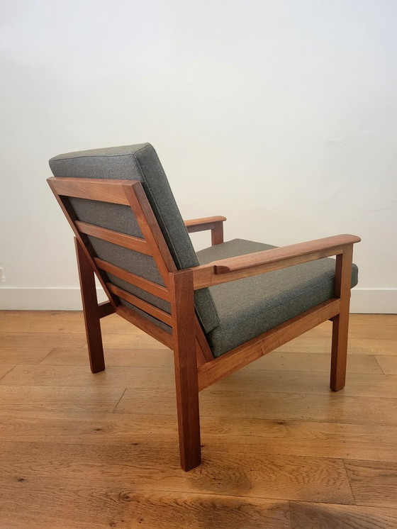 Image 1 of Poltrona vintage Capella di Illum Wikkelsø per Niels Eilersen