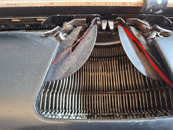 Image 1 of Preciosa máquina de escribir Remington antigua – Cartucho extralargo