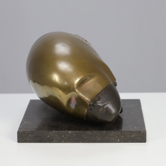 Image 1 of Sculpture Masked Face par Jos van Vreeswijk