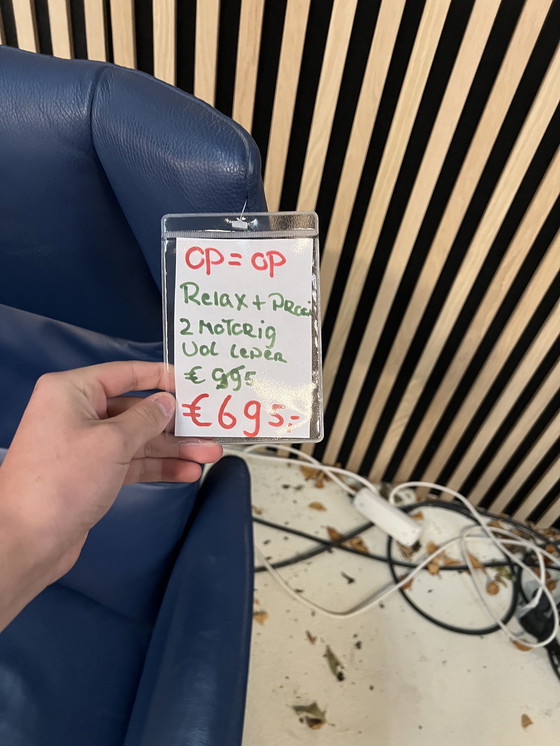 Image 1 of Op=op blauwe realex stoel van 995 nu voor 695