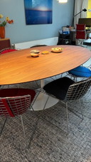 Tulip oval table in walnut