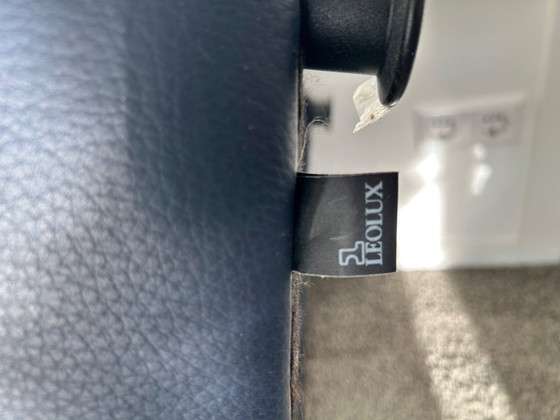 Image 1 of Dunkelblauer Ledersessel. Leolux-Modell Shaman.