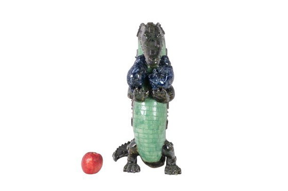 Image 1 of Valérie Courtet. Cocodrilo cargando hipopótamos. Contemporánea.