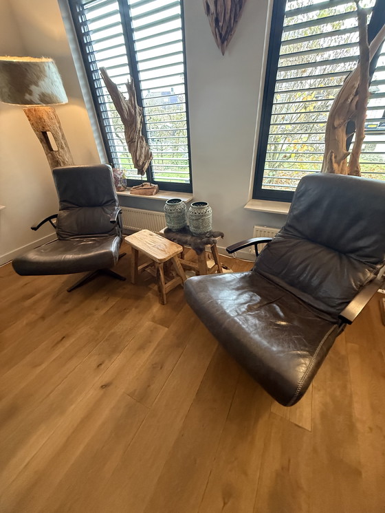 Image 1 of 2 X design leren fauteuils met voetenbank 