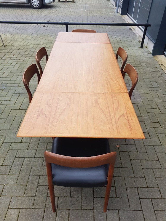 Image 1 of Beautiful vintage dining room table / dinner table Niels Otto Muller