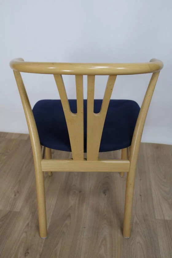 Image 1 of Vintage Vega-stoel van Reydeberg in blauw alcantara en eikenhout, jaren 90.