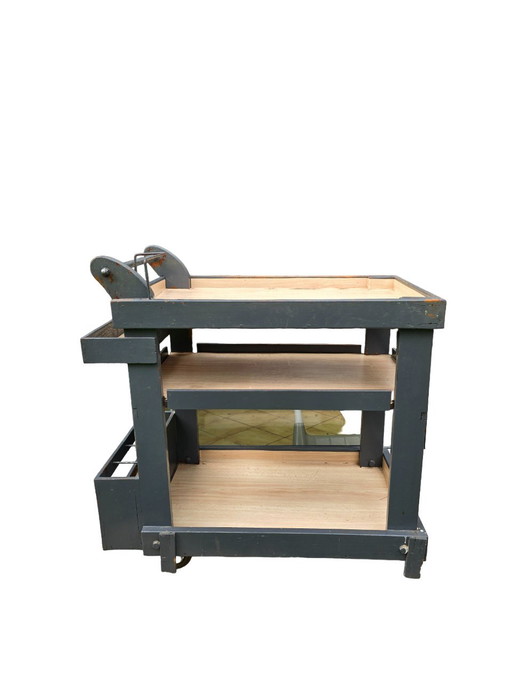 Carro de cocina antiguo