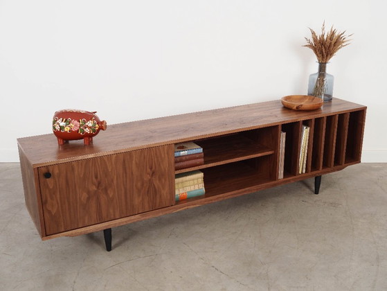 Image 1 of Notenhouten dressoir, Scandinavisch design