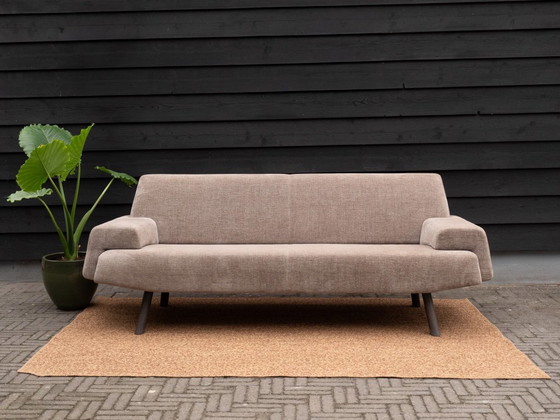 Havee Cloak Sky | 3-Sitzer-Designsofa und Hocker | Beige – 3-5 Sitzer Sofas, Textile (photo 8 of 9)