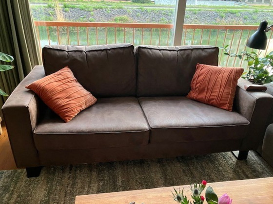 Image 1 of In affitto (a partire da luglio circa): bellissimo divano a 3 posti in micropelle marrone (stile industriale)