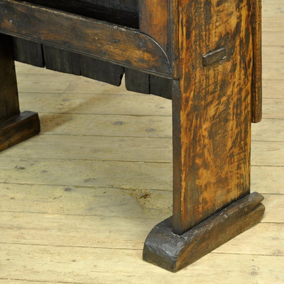 Image 1 of Meuble en chêne espagnol, vers 1800