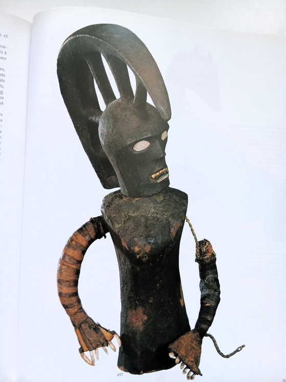 (W033) Book Oceanic Art – Mythical Masks & Artifacts from the South Pacific – Konemann, Coffee table books (photo 13 of 15)