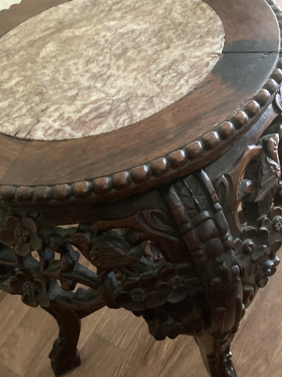 Antique Chinese Richly Decorated Wood Carving, Birds and Flowers – Plant table, Marble (photo 4 of 5)