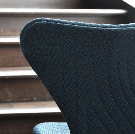 Image 1 of 6x Fritz Hansen Butterfly Stühle, gepolstert