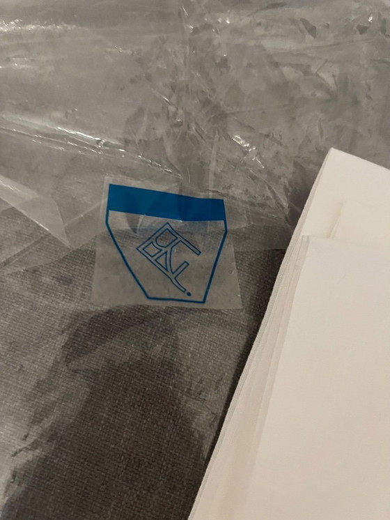 Image 1 of 12 tovaglioli ricamati a mano Eri Textiles