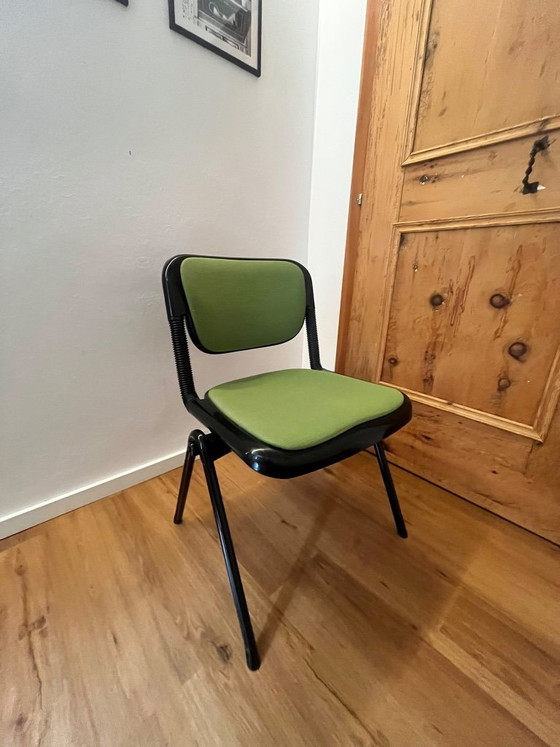 Sedie di design vintage Castelli – Anonima Castelli, Sedie da pranzo, Plastica (photo 3 of 5)