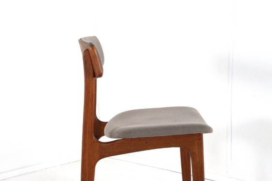 Image 1 of Set 6 Thorsø Stole- og Møbelfabrik stoelen vintage Deens