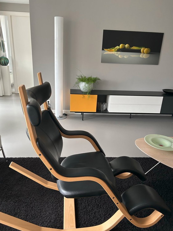 Stokke / Varier Gravity, Adjustable recliner chair, Wood, Black (photo 2 of 5)
