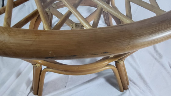 Image 1 of Rotan tafel met glazen blad Frankrijk 1970
