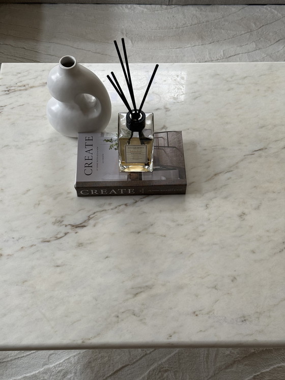 Image 1 of Vintage salontafel van Carrara marmer