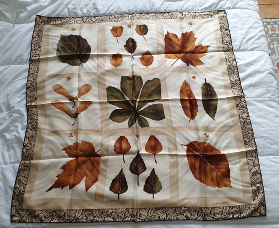 Image 1 of Carré de soie authentique Lancel neuf dans sa pochette d'origine