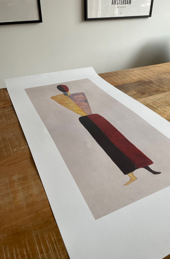 Image 1 of Kasimir Malevich (1878-1935), La ragazza, Figura su bianco, Stampato in Belgio