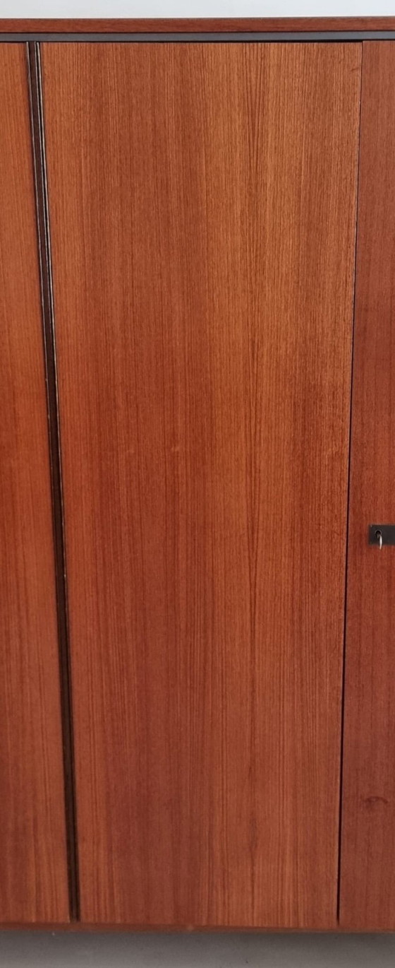Armoire Mid Century – Wood (photo 12 of 23)