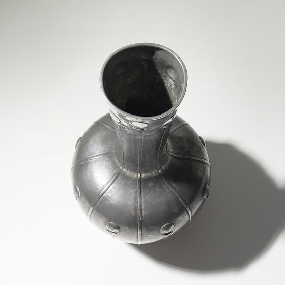 Art Decò Tinnen vaas van Bellotti, jaren 20 – Vazen, Metal (photo 4 of 12)