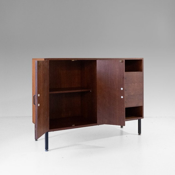 1x Mid-Century Modern Italian Teak Sideboard with Iron Legs & Brass Feet, 1960s – Wood (photo 6 of 14)