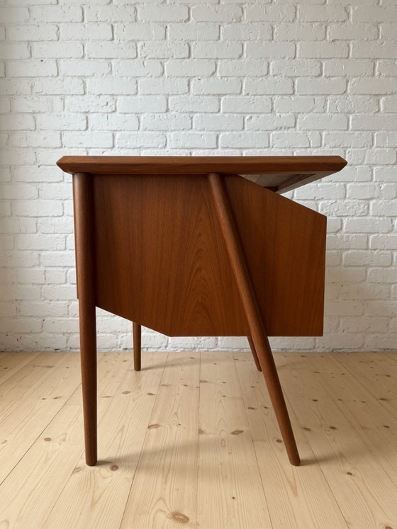 Gunnar Nielsen Teakhouten bureau voor Tibergaard, jaren 60. – Wood (photo 8 of 10)