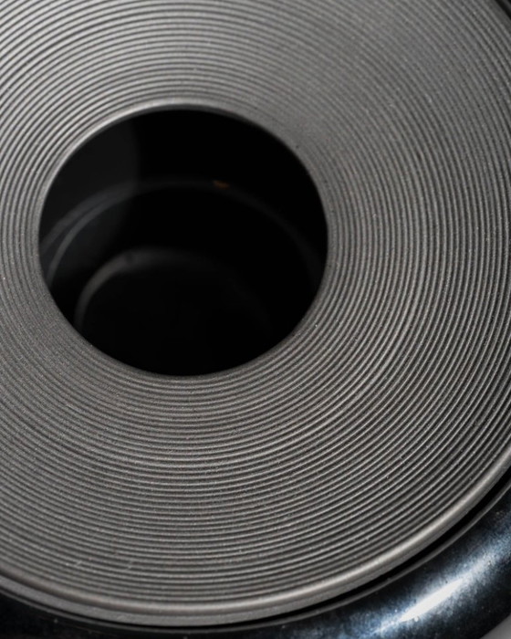 Image 1 of Tapio Wirkkala Porcelaine Noire Vase & Rare Ashtray Duo Rosenthal MCM Chic