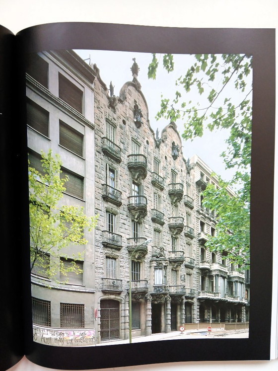 (W040) Bellissimo libro Taschen: Antoni Gaudí – Tutte le opere in 372 fotografie a colori – Libri d'arte (photo 5 of 12)